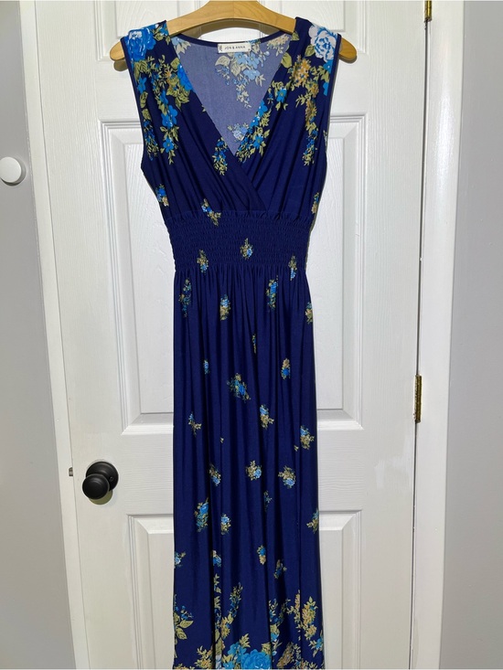 Jon & Anna Dresses & Skirts - Jon & Anna Navy Floral Sleeveless Maxi Dress